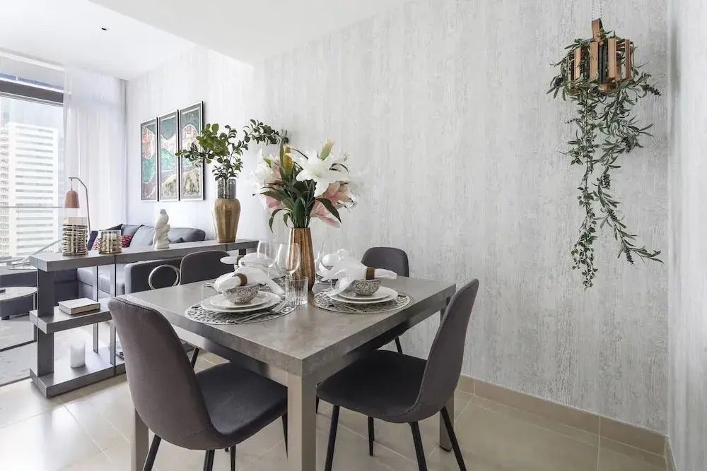 Chic And Stylish 1BR With Grand Marina Views! — фото 1