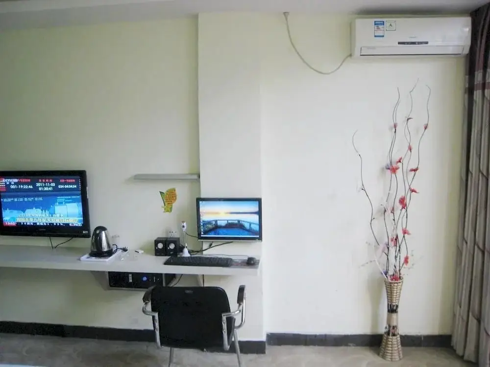 Шэньчжэнь: Shenzhen i8 Business Hotel