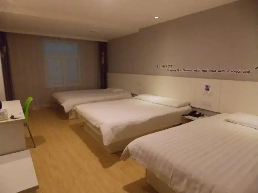 Циндао: Motel168 Qingdao Licun Fengshan Road