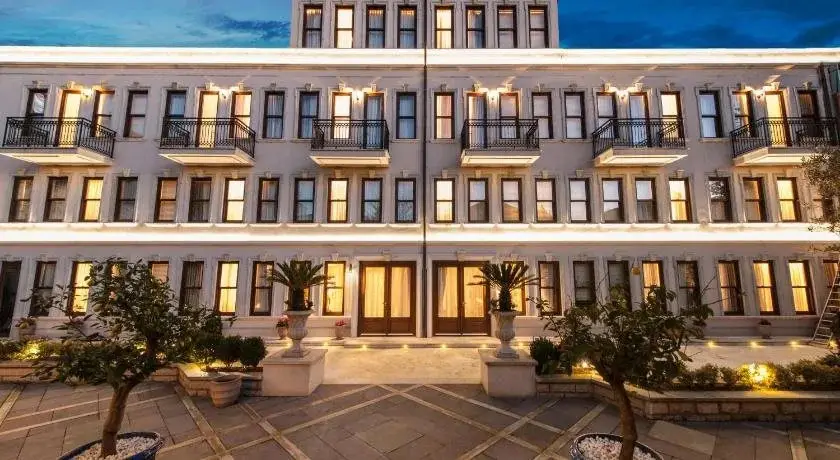 1890 Suites Hotel — фото 1