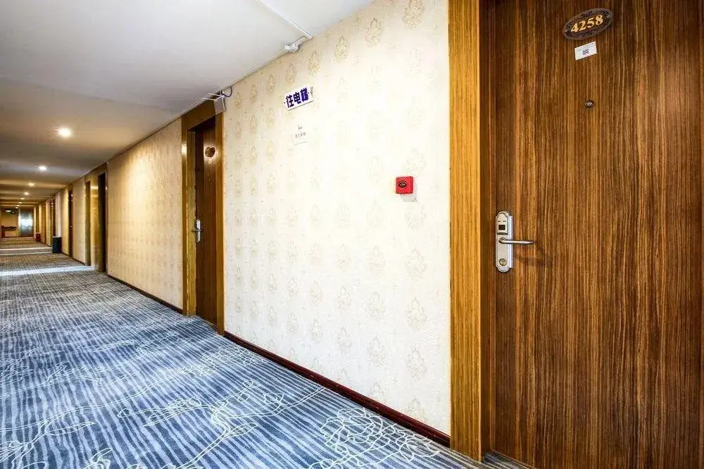Шэньчжэнь: OYO 8019 Jin Hai Yue Hotel