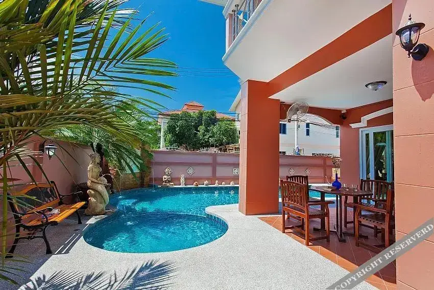 Паттайя: Villa Baan Nomella-4Bed with Pool&Jacuzzi Pattaya