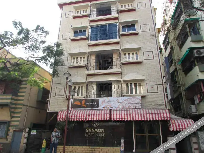 Колката: OYO 29739 Sremon Inn