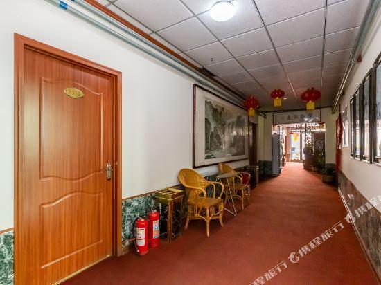 Тяньцзинь: OYO zhengruitai hotel, tianjin