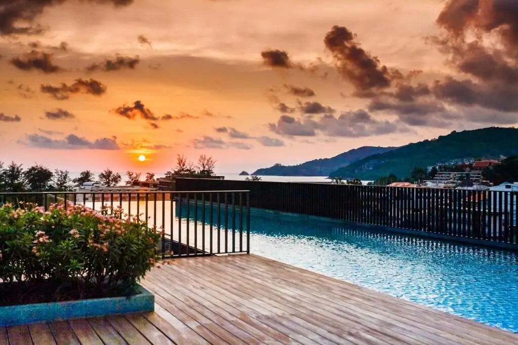 Кату: D9 - The Deck Patong, rooftop pool, gym and great location!, Patong, Phuket, Thailand