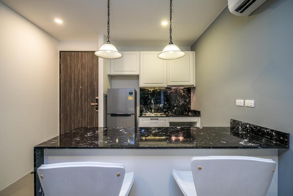 Тхаланг: Palmyrah Surin - Brand new luxury condo walk to the beach - B210, Thalang, Phuket, Thailand