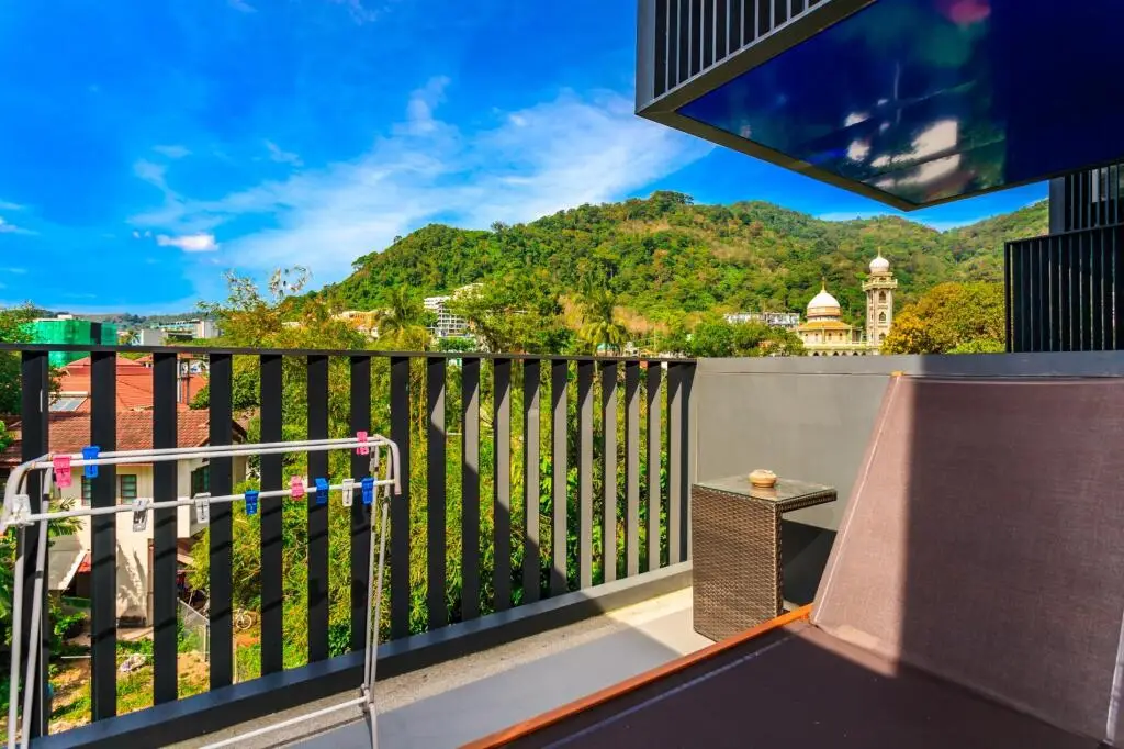 Кату: D187 - Large apartment in the heart of Patong, 2 pools and gym!, Patong, Phuket, Thailand
