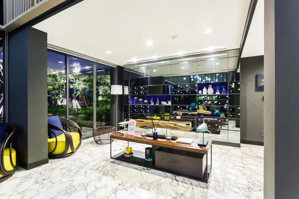 Кату: D189 - Convenient apartment in The Deck condo, pool, gym and laundry room., Patong, Phuket, Thailand