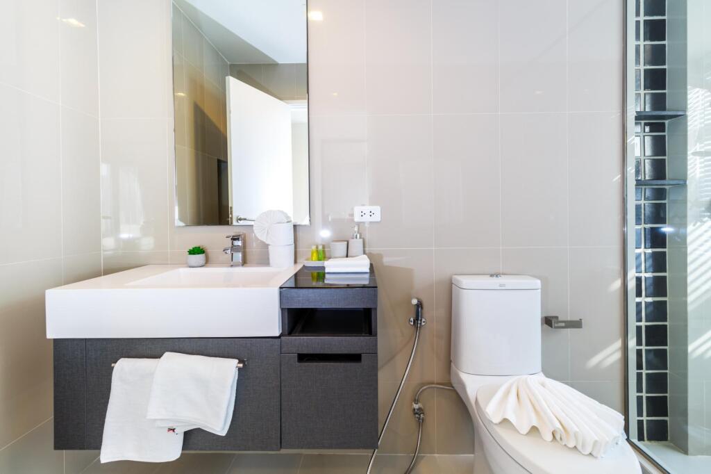 Кату: D252 - Patong sea-view apartment with 2 pools, near beach and nightlife!, Patong, Phuket, Thailand