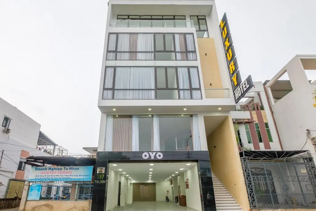 Дананг: Luxury Hotel by OYO Rooms