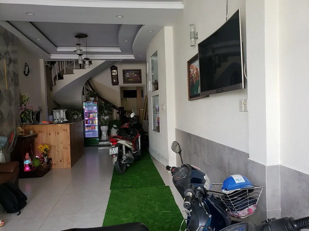Хошимин: Nhu Huynh Hotel by OYO Rooms