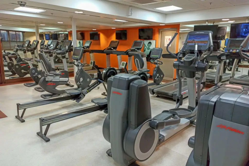 Дубай: Crowne Plaza Hotel Deira 2