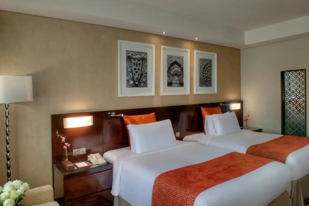 Дубай: Crowne Plaza Hotel Deira 2