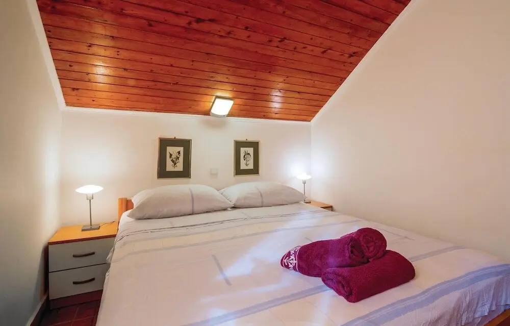 Игало: Beautiful Home in Njivice With Wifi and 2 Bedrooms