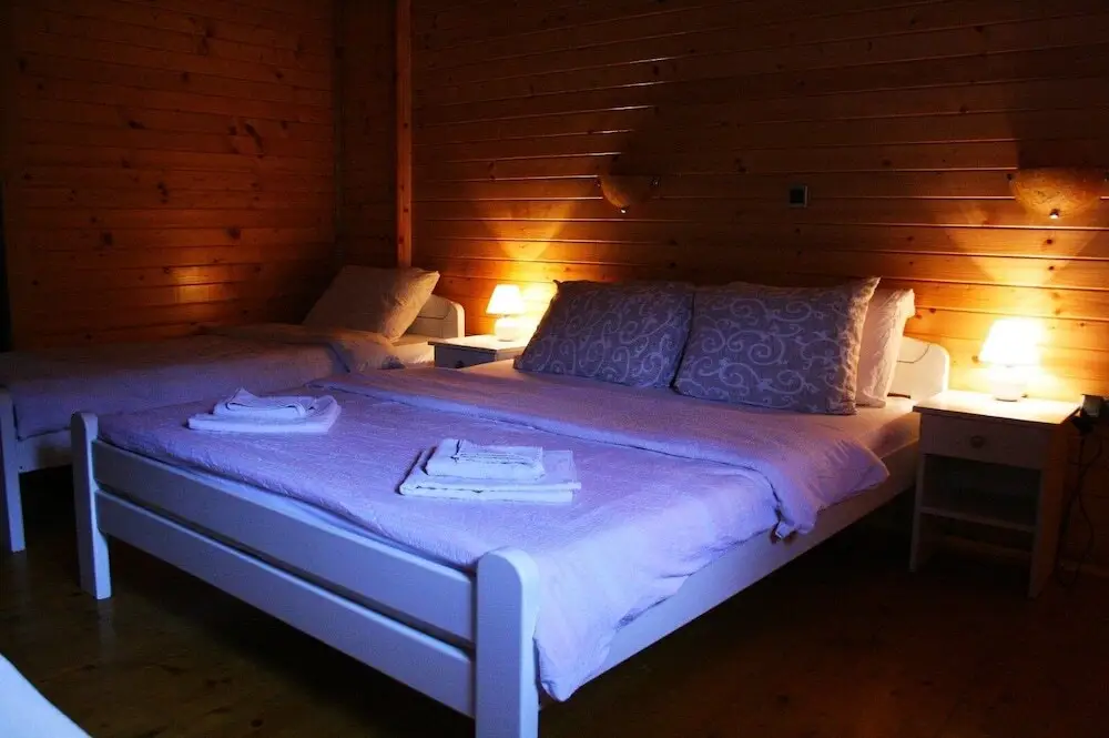 Плав: Camp Hotel Lake Views
