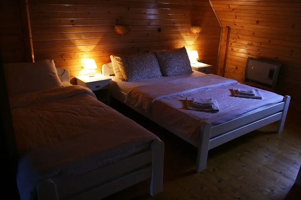 Плав: Camp Hotel Lake Views