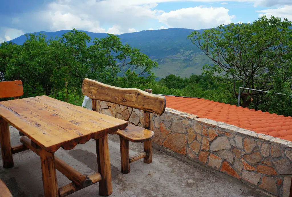 Повия: Апартаменты Old House Kontic