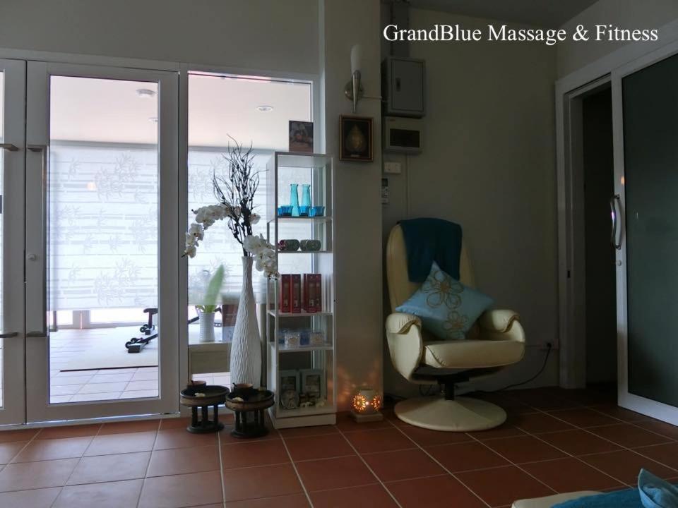 Чакпхонг: Grand Blue Condominium 509 Mea Phim Beach, Klaeng, Rayong, Thailand