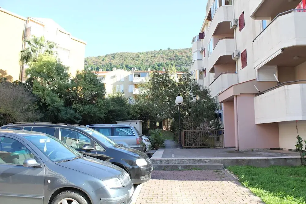 Будва: Sunny Family Apartment