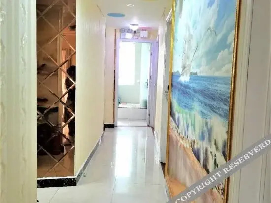 Ухань: Wuhan city 7 + 1 boutique apartment