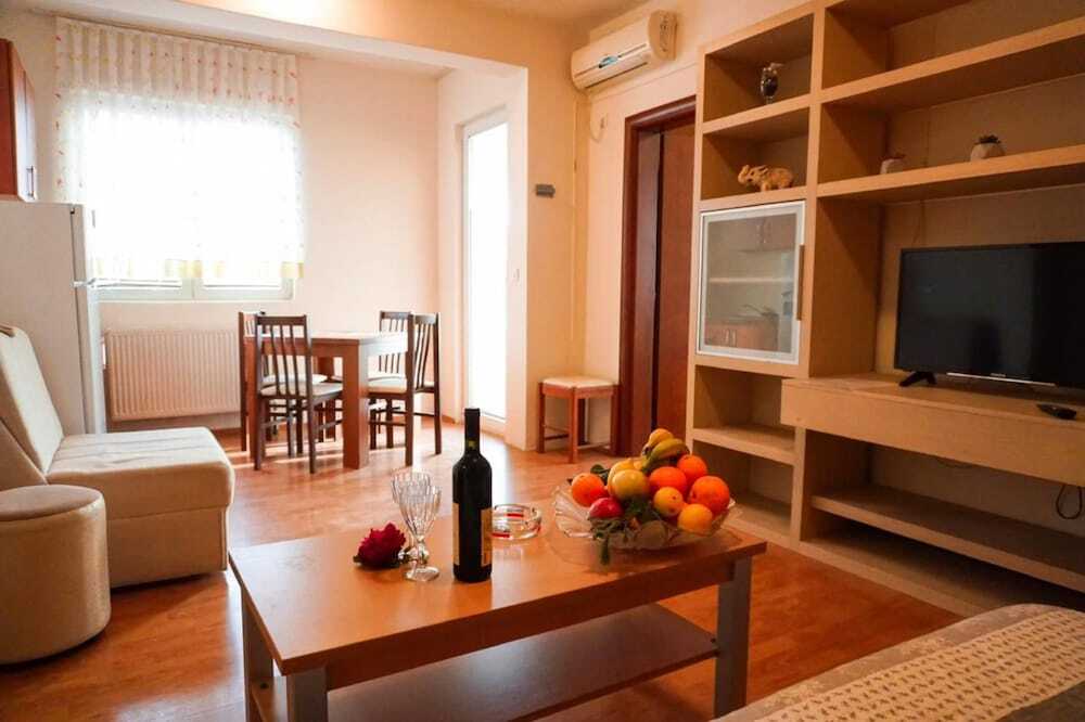 Будва: Residence Bella