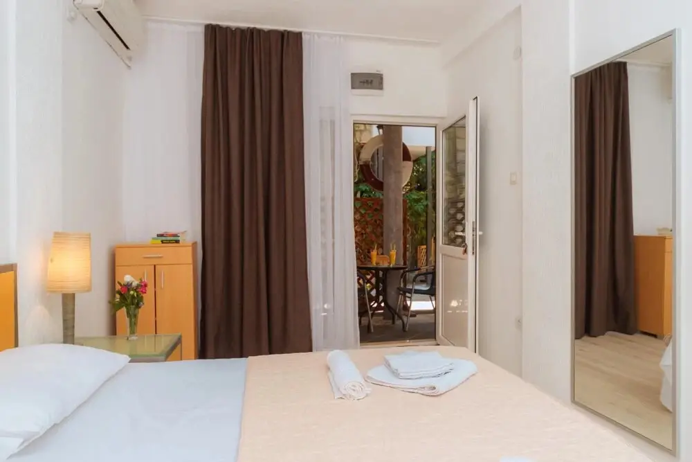 Бульярица: Hotel SaVojo