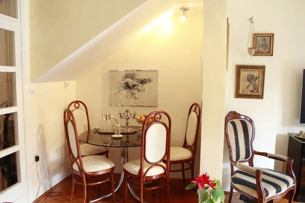 Будва: Family Holiday Home