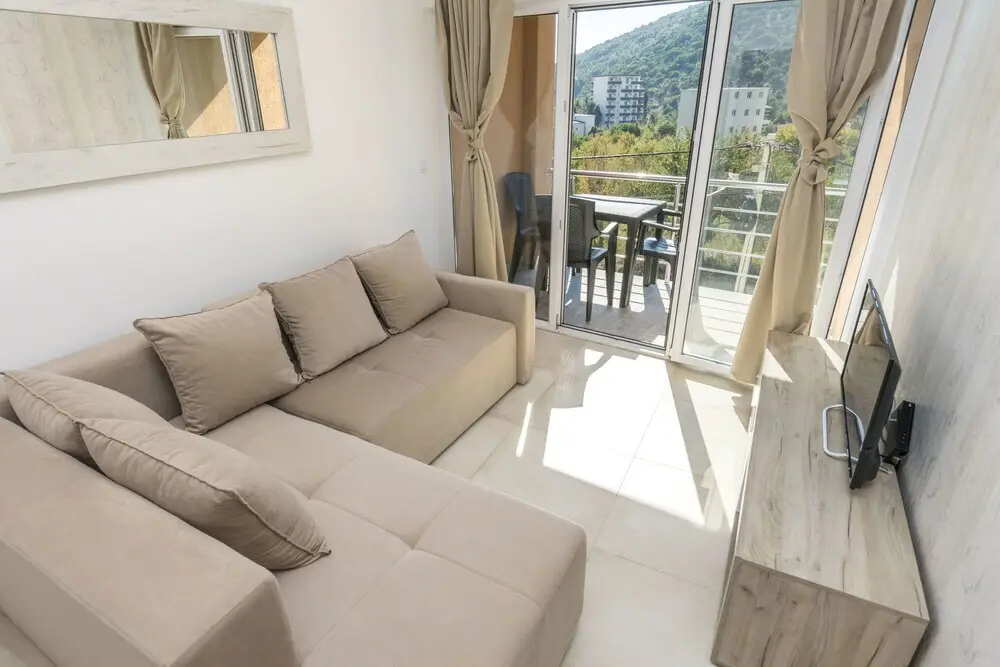 Чань: Apartments Dilara