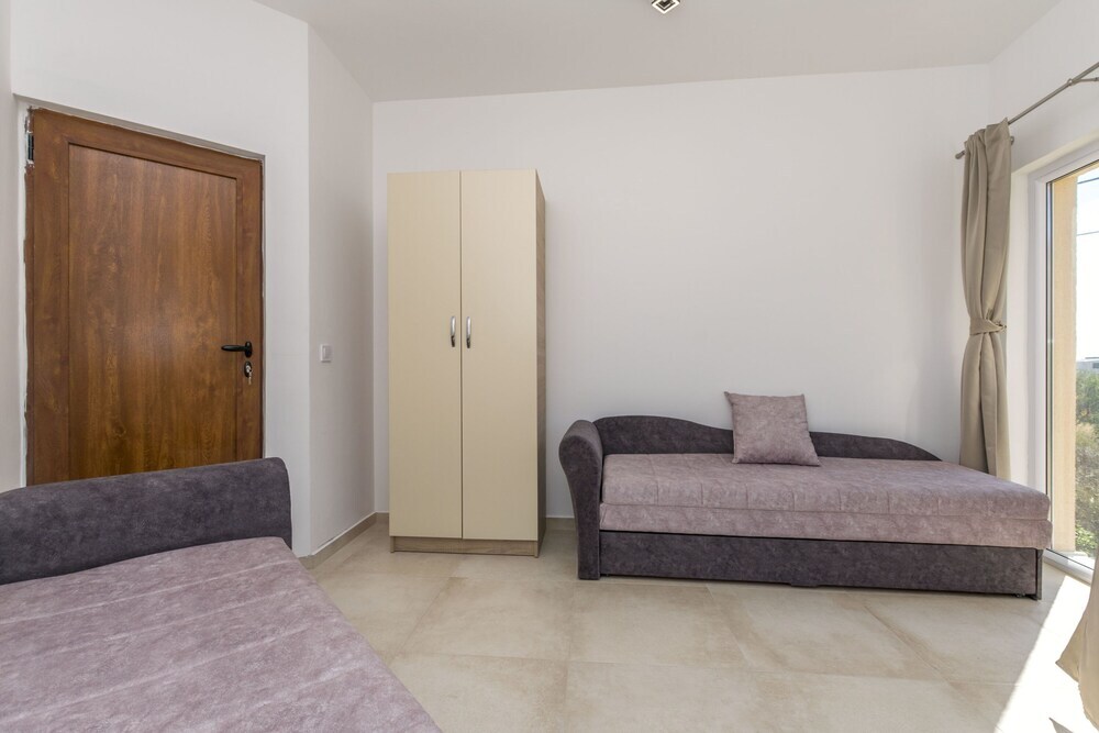 Чань: Apartments Dilara