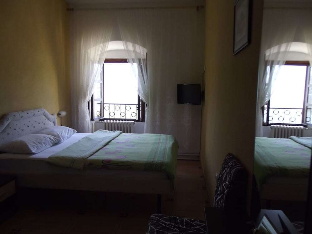 Доброта: Apartment and Rooms Antun