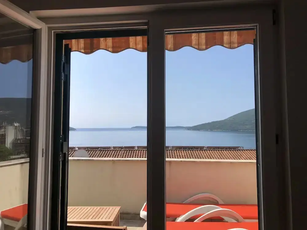 Херцег-Нови: House in Herceg Novi