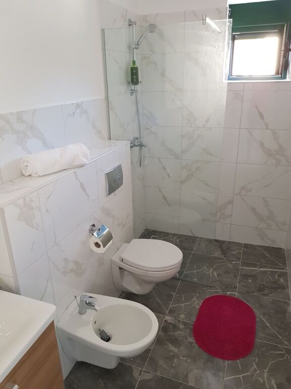 Тиват: Apartments Tivat Obala