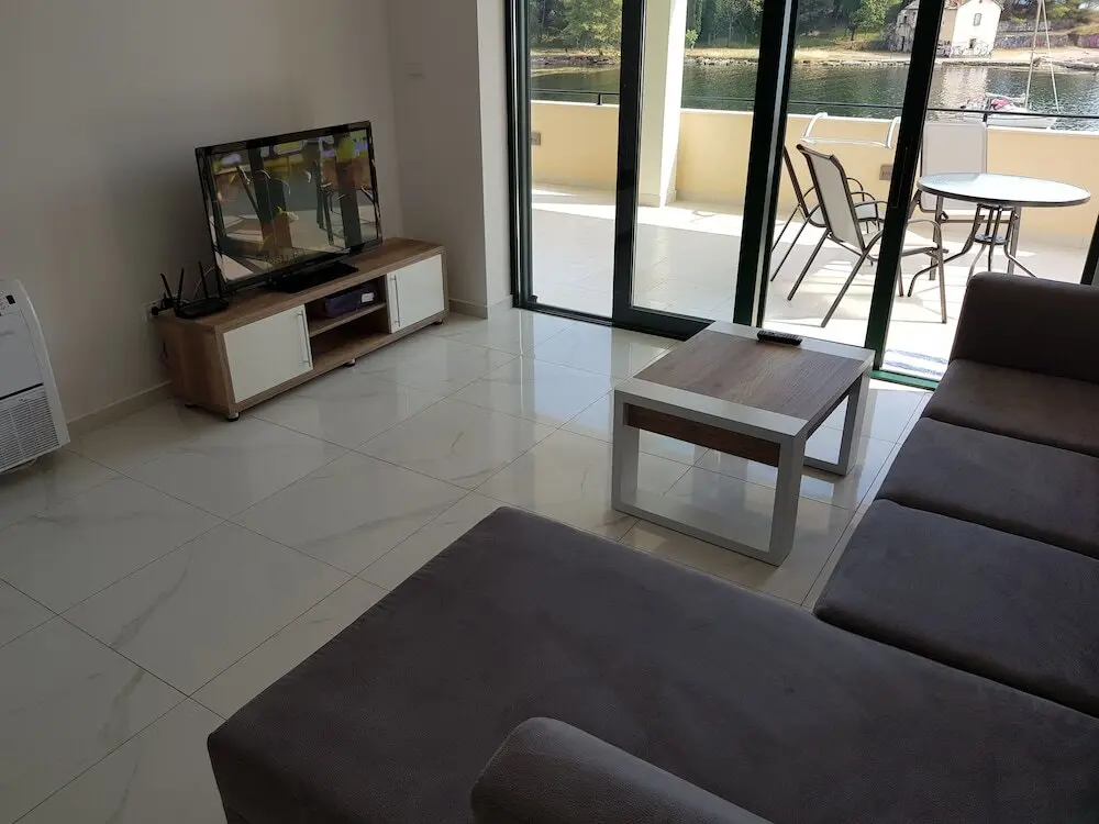 Тиват: Apartments Tivat Obala