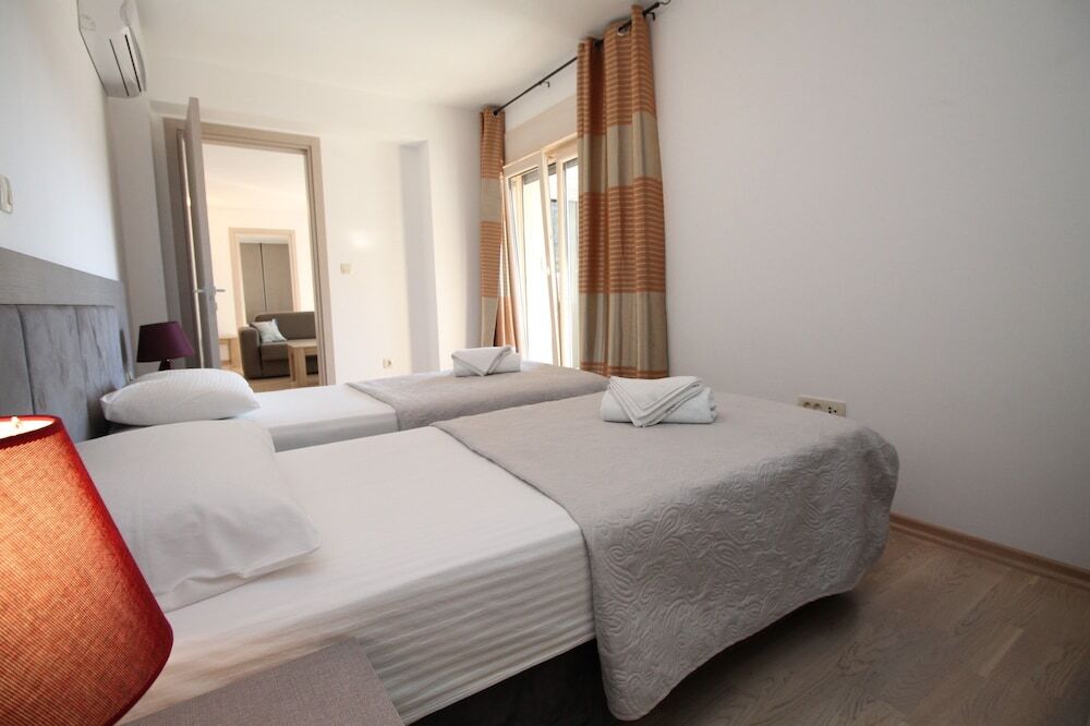 Будва: Fontana Lux Apartments