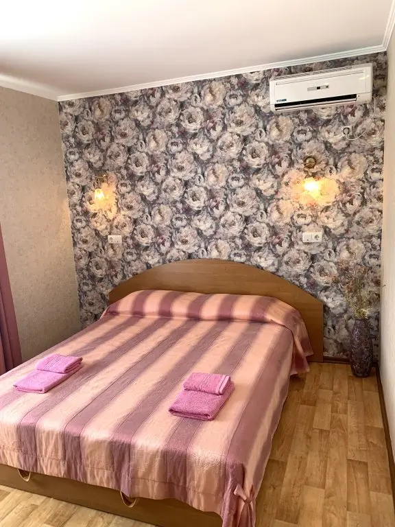 Феодосия: Меблированные комнаты Ромашка