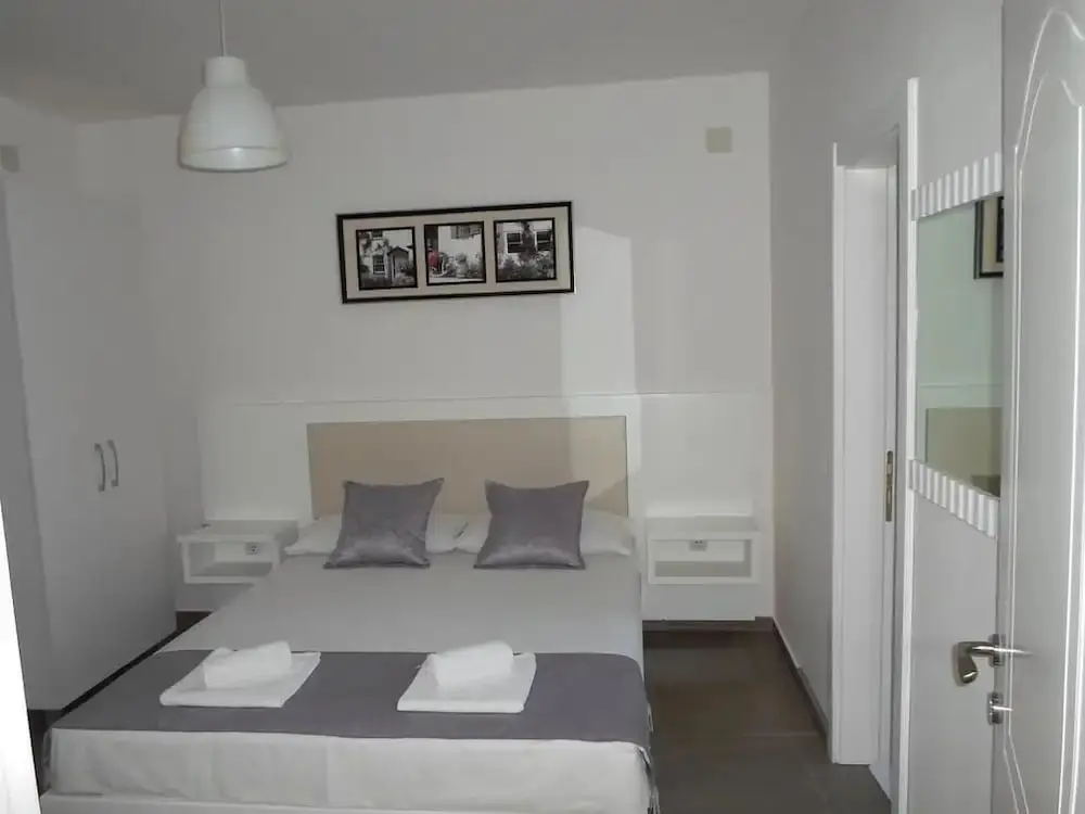 Ульцинь: Apartments and Rooms Four Roses
