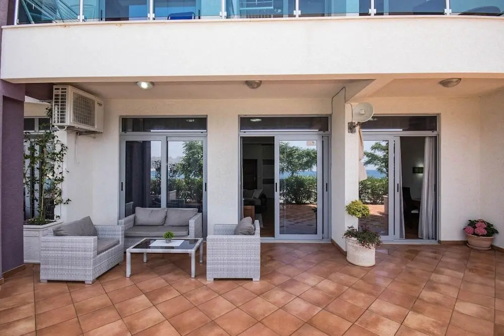 Добро Вода: Apartments Zara