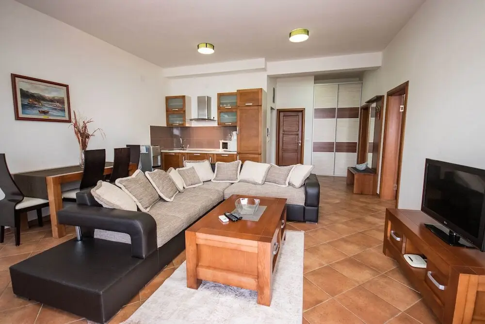 Добро Вода: Apartments Zara