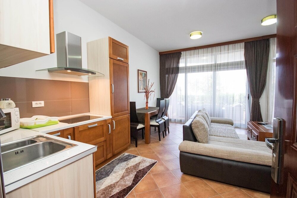 Добро Вода: Apartments Zara