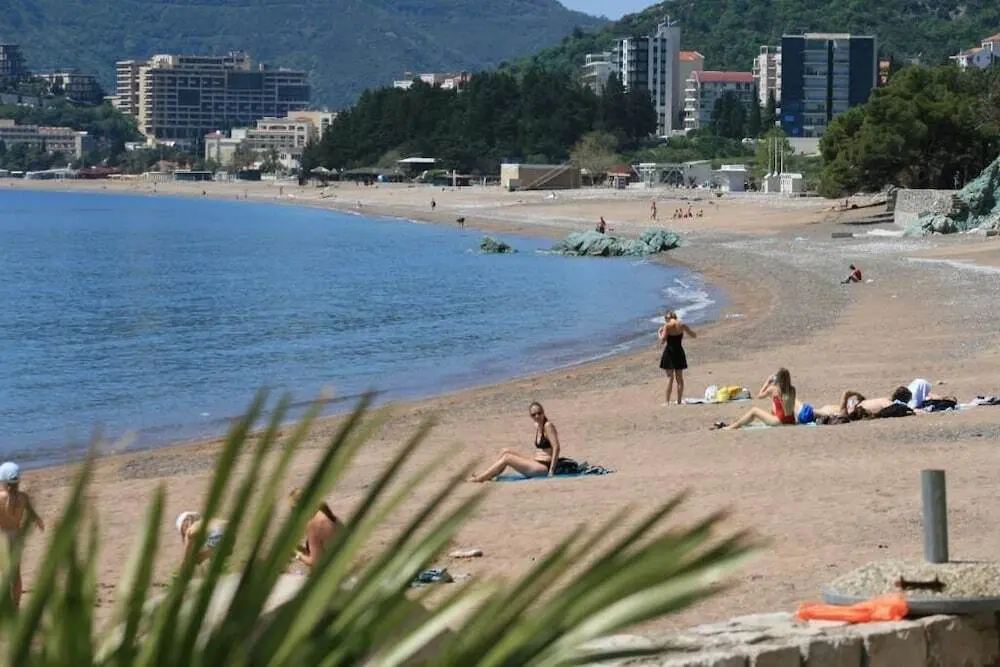 Будва: Studio Apartment on the Beach