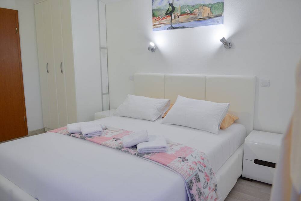 Бечичи: Apartments Cenic