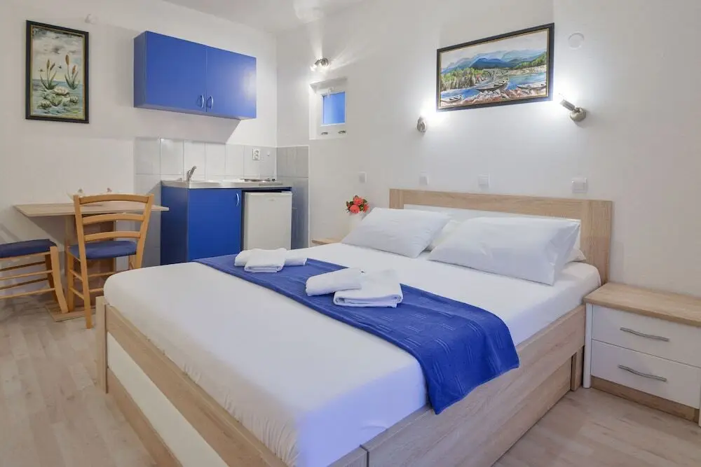 Бечичи: Apartments Cenic