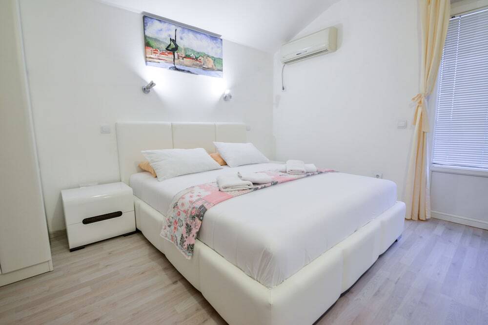 Бечичи: Apartments Cenic