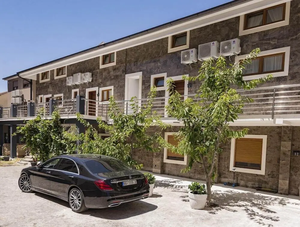 Тиват: Waikiki Apartments