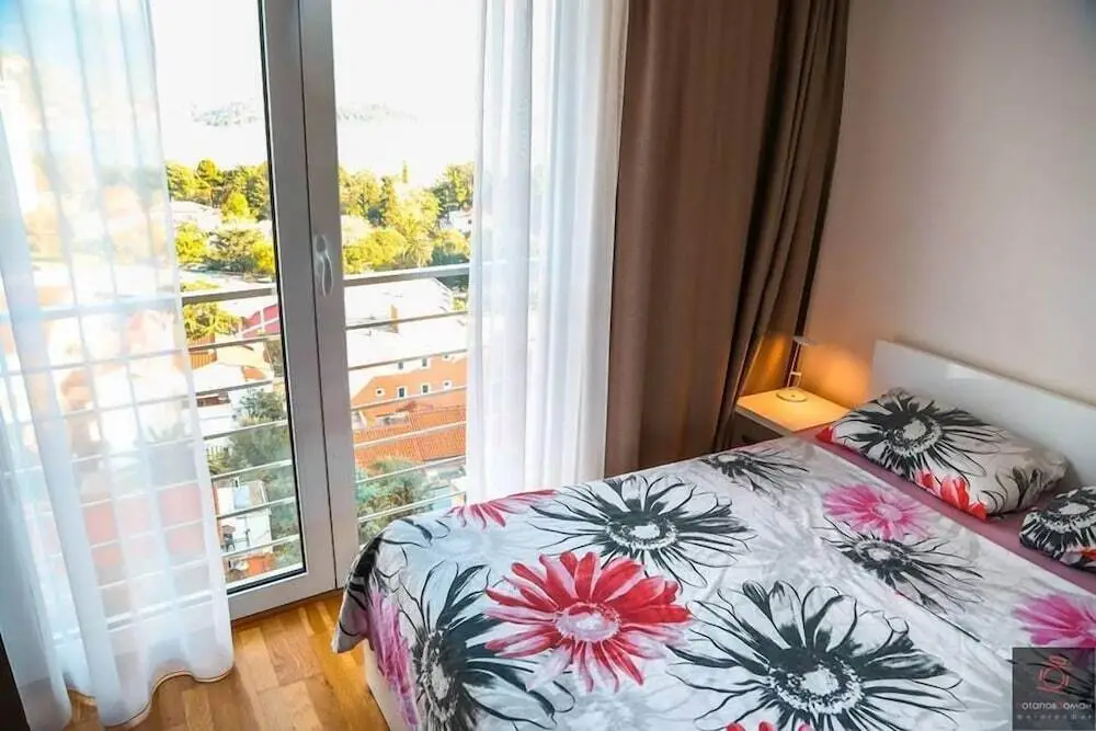 Будва: Apartment Status 1
