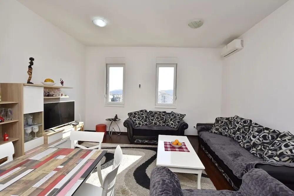 Бар: Apartment Branko