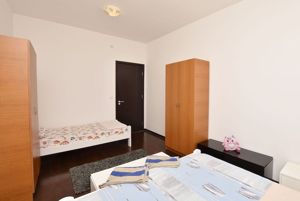 Бар: Apartment Branko