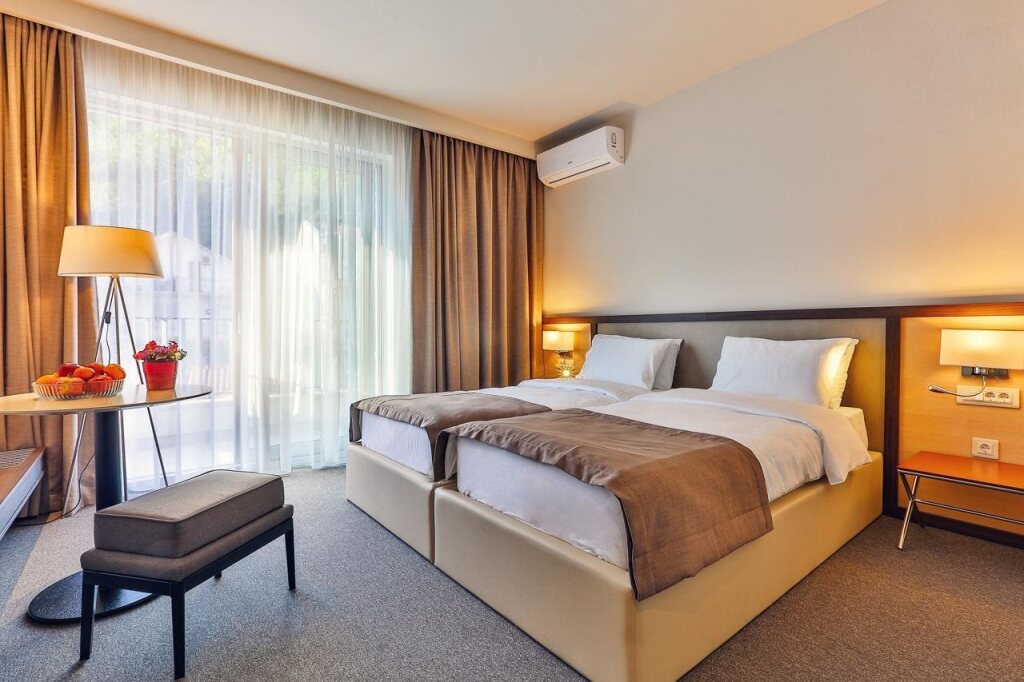Бечичи: Hotel Bono