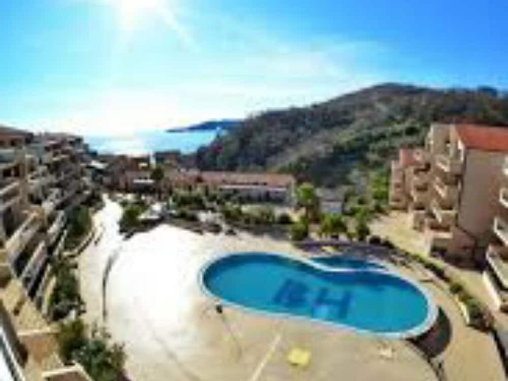 Пржно: Apartment with Swimming Pool for with Terrace and Ac