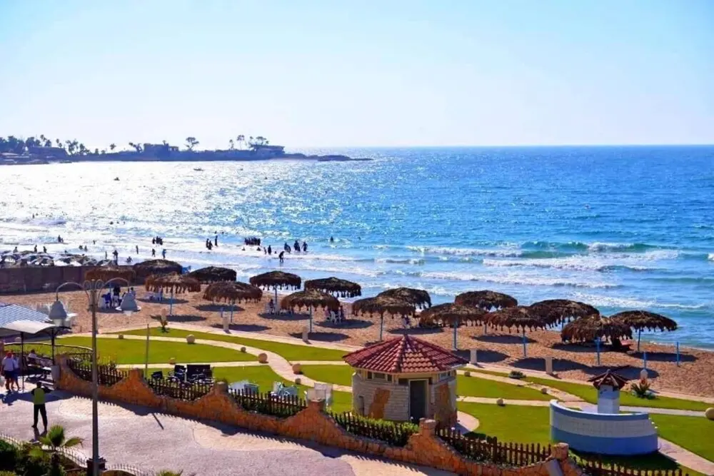 Александрия: Luxury Garden Apartment in Maamoura Beach